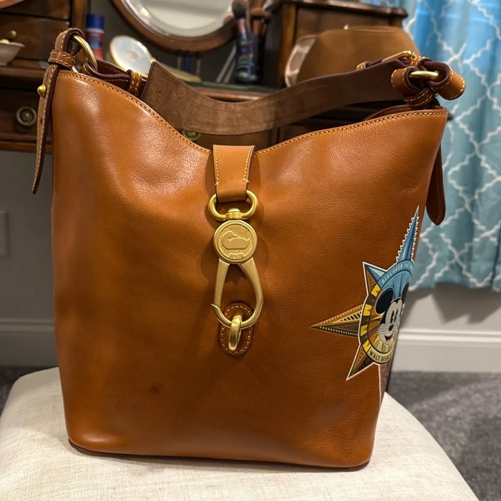 Dooney and Bourke Disney Passport Hobo Satchel - Rare find - Picture 1 of 11